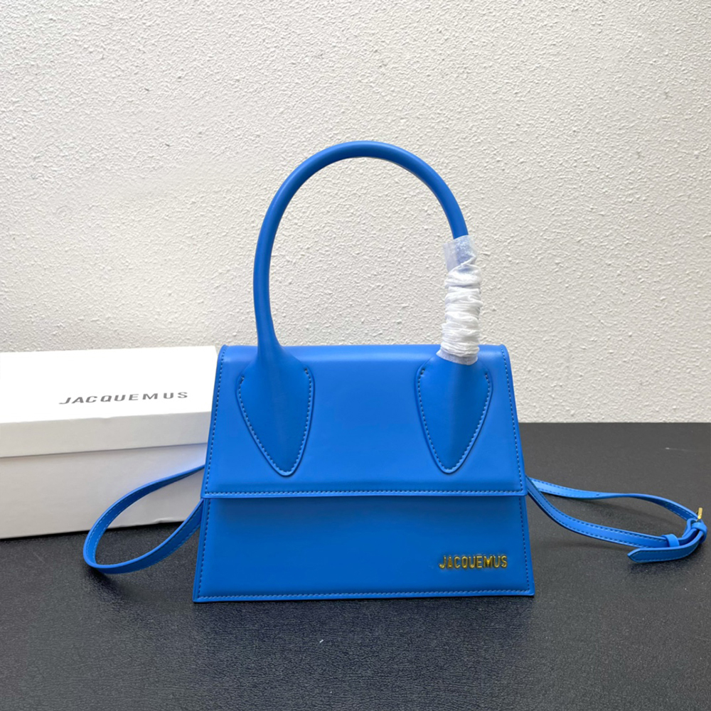 Jacquemus Le Grand Chiquito Large Tote Lipstick Bag