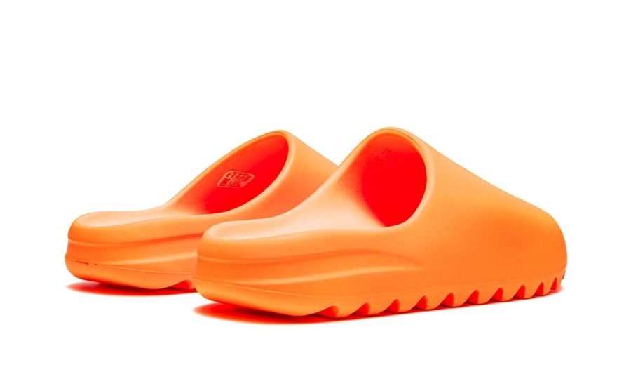 Yeezys Slides “Enflame Orange”