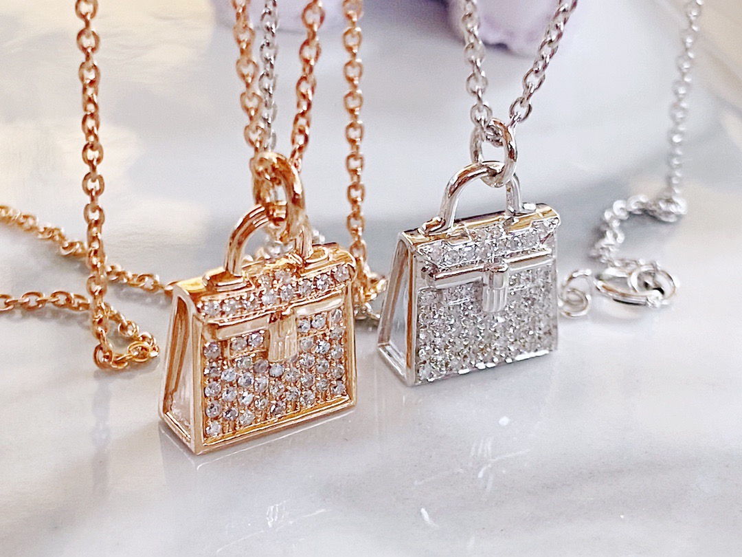 Hermes bag pendant necklace