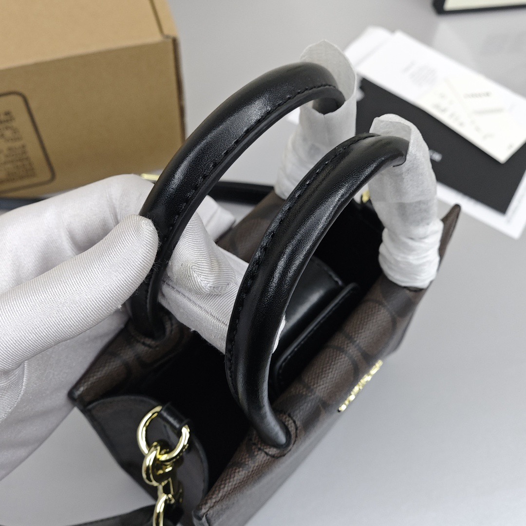 Coach carry sheet music bag