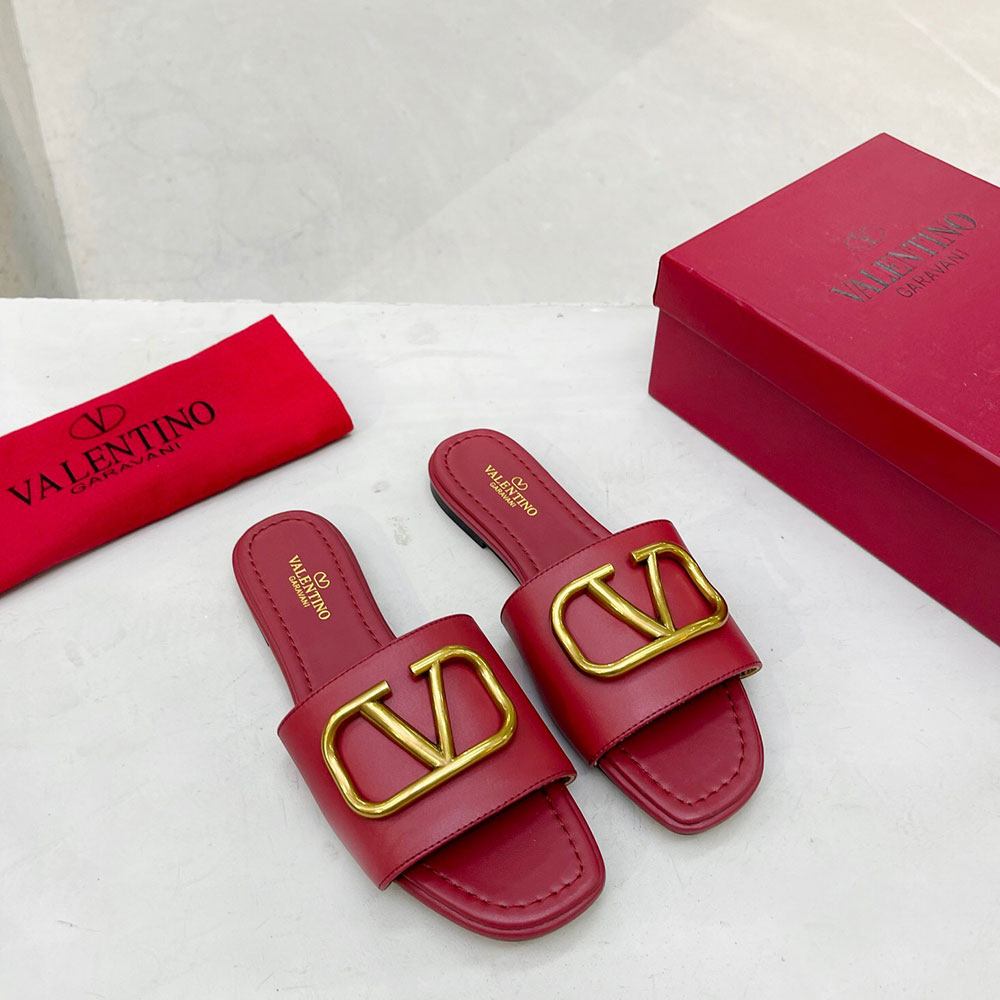 Valentino Leather Casual Fashion Flip-Flops Slide Sandal