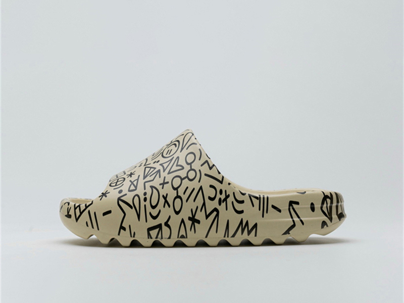 Yeezy Slide Graffiti FW6345-1