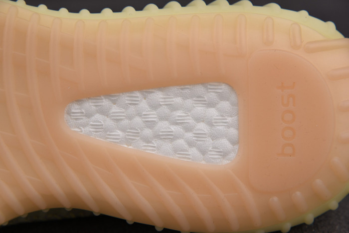 Yeezy Boost 350 V2 Antlia FV3250