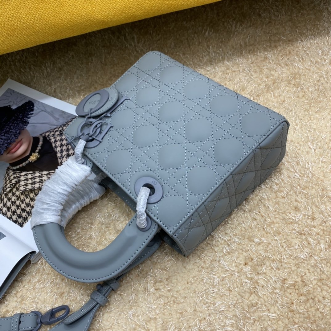 Dior The LADY D-LITE Bag AAA Quality