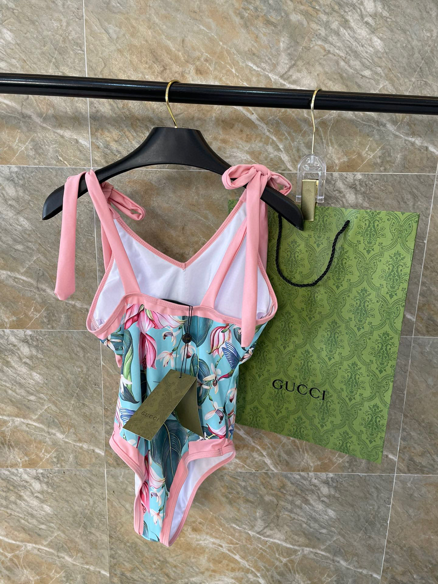 Gucci's new two-piece swimsuit set Swimsuit Swimwear