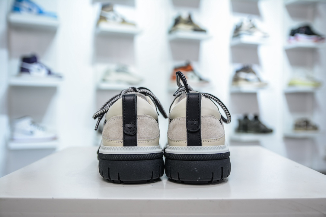 Chanel Milan catwalk platform shoes