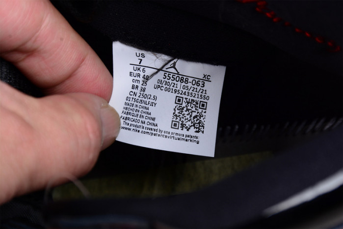 AIR JORDAN 1 HIGH OG BRED PATENT 555088-063