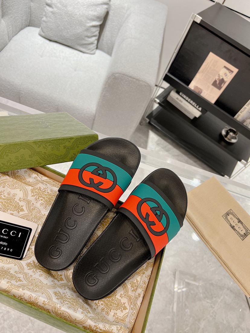 GUCCI slippers