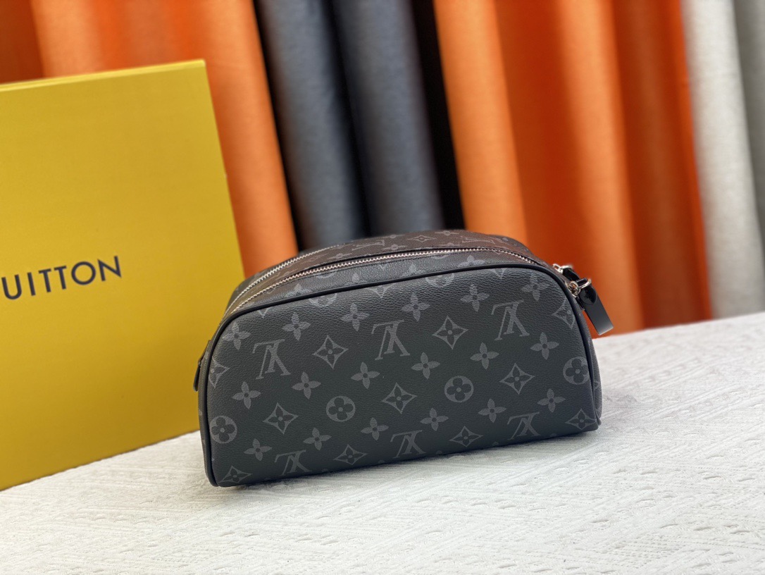 louis Vuitton Super practical bag