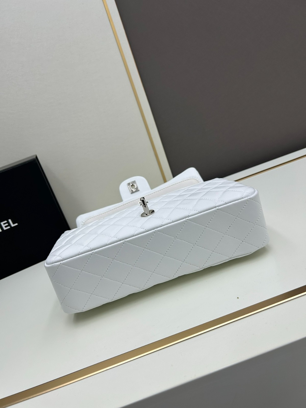 Chanel  Classic lambskin bag