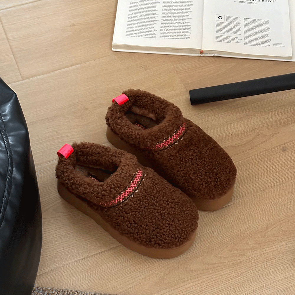 UGG Tazz Slipper Heritage Braid Hardwood