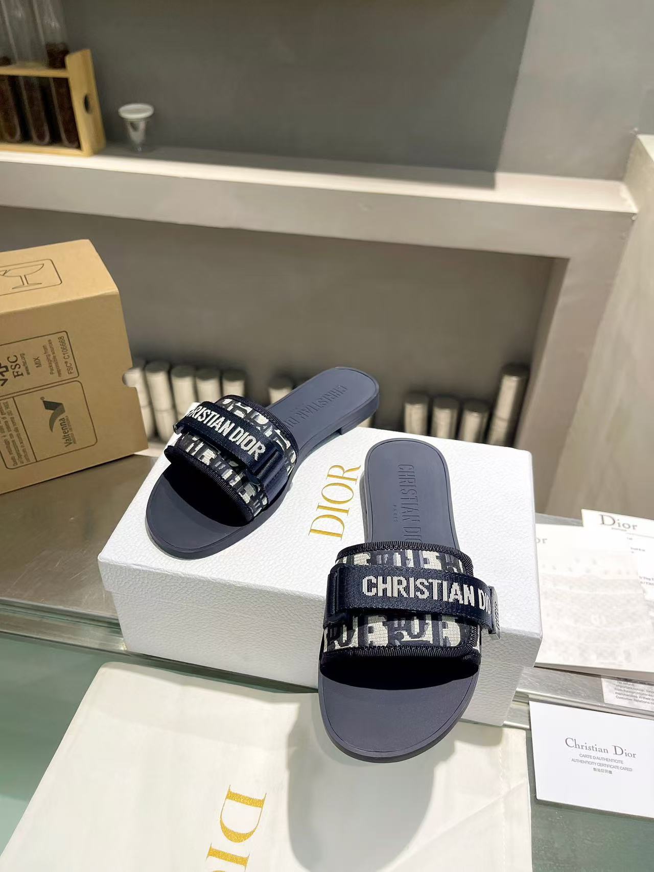 Dior 2022 latest Velcro buckle sandals series