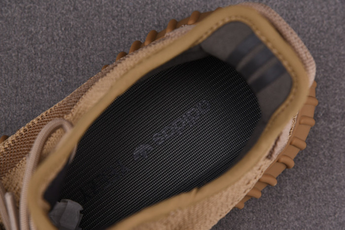 Yeezy Boost 350 v2 Earth FX9033