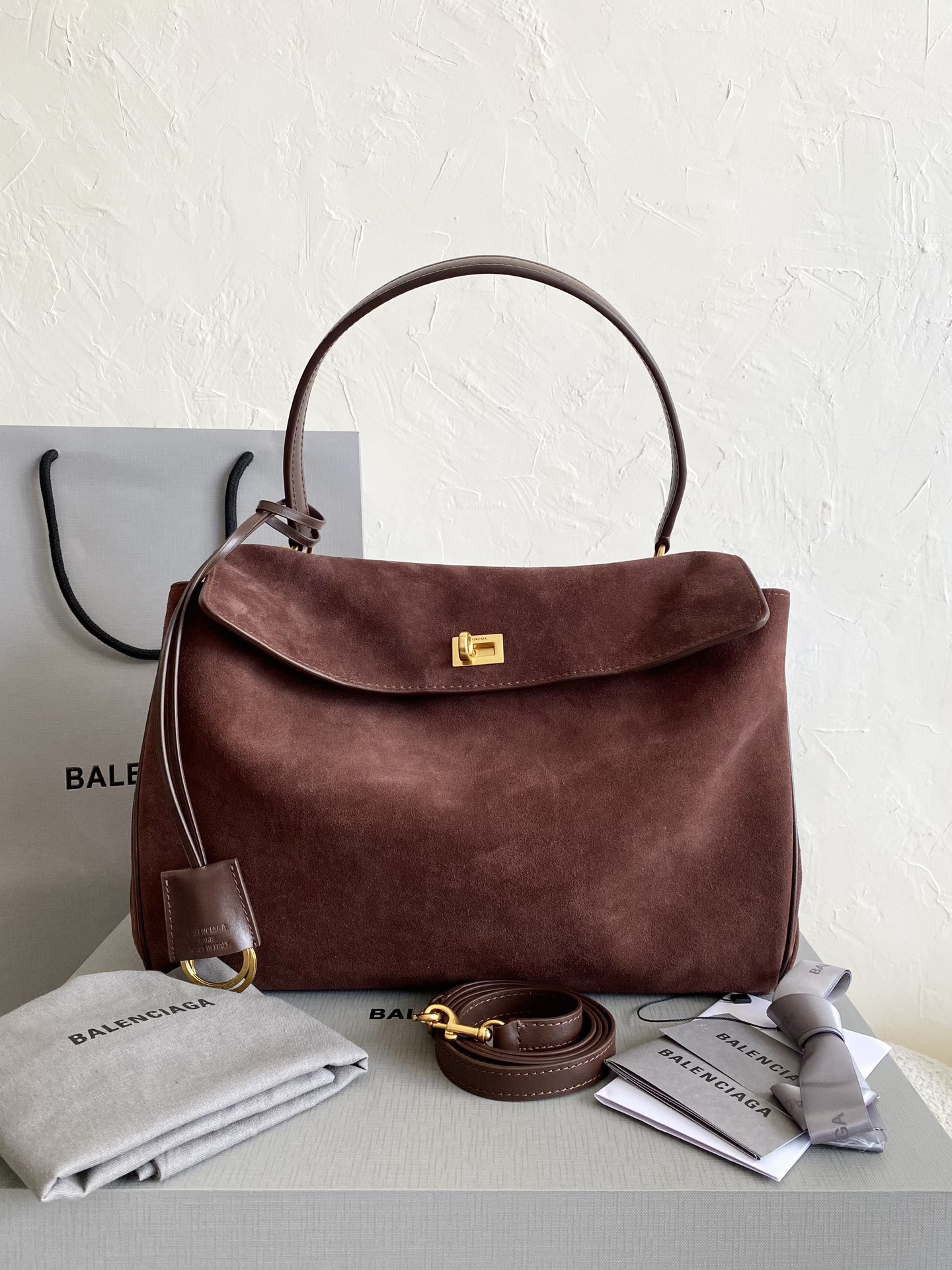Balenciaga new Rodeo caramel colored bag