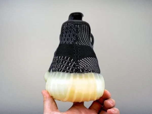 Yeezy350 Boost V2 “Carbon”