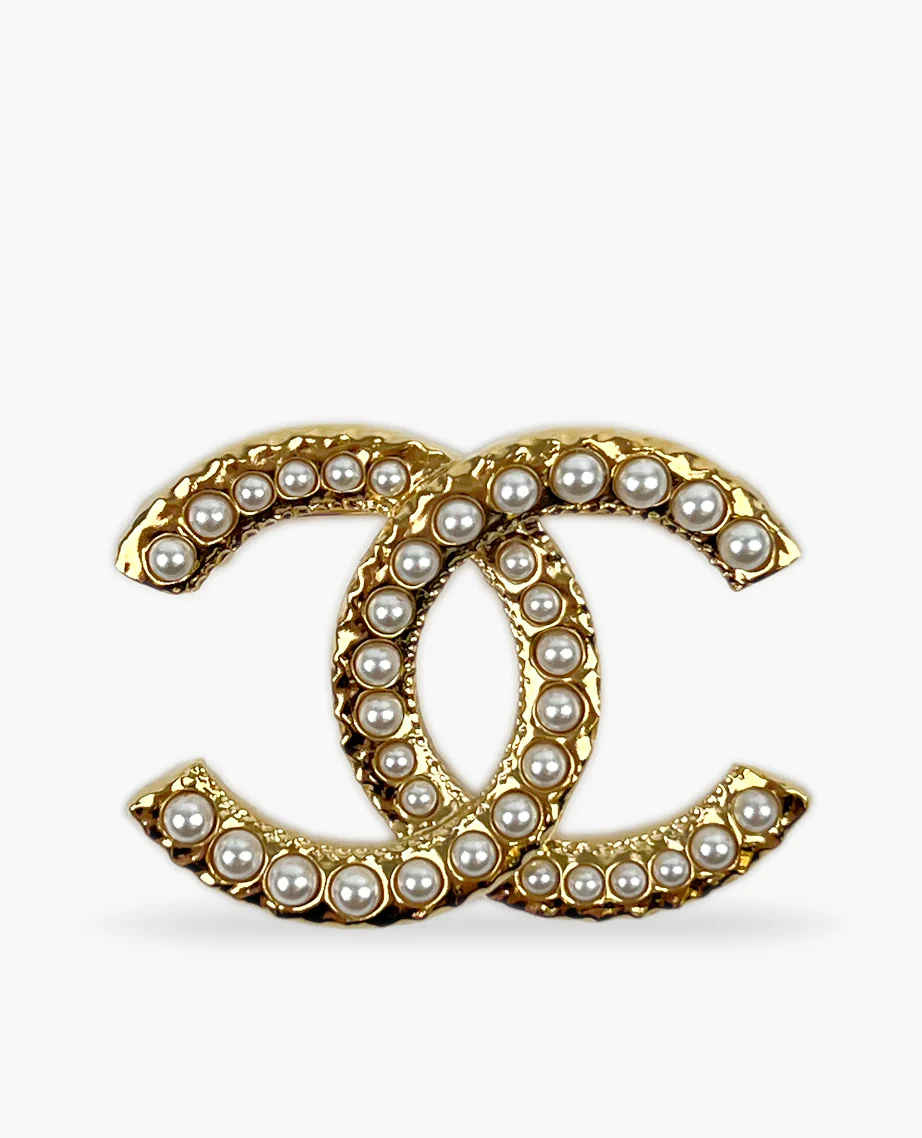 Chanel CC Gold Brooch With Pearls