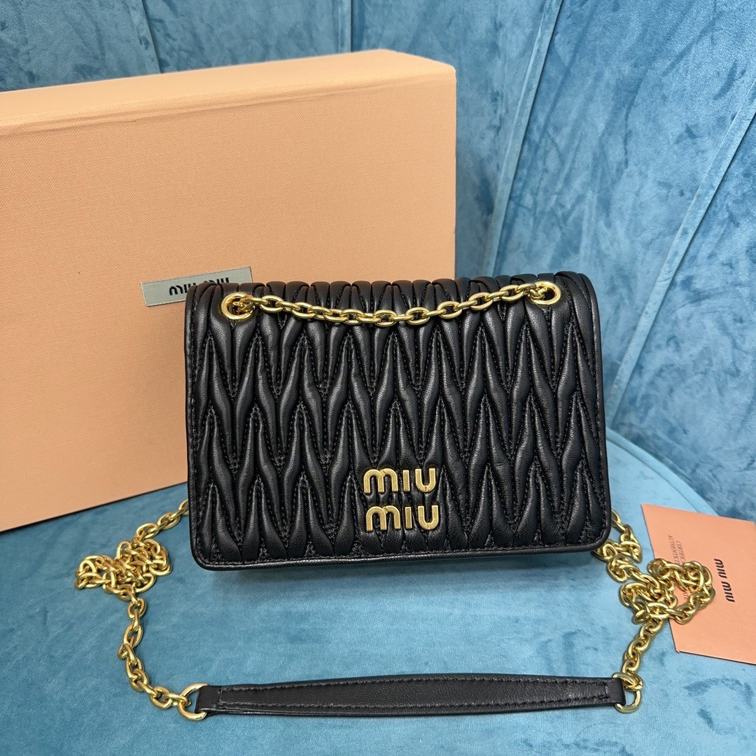 Miumiu matelassé nappa leather mini Bag
