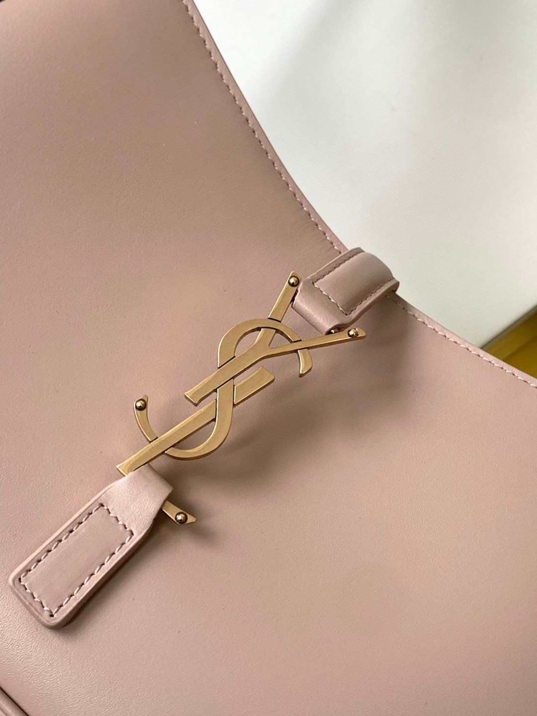 Saint Laurent YSL LE 5 À 7 satin mini bag