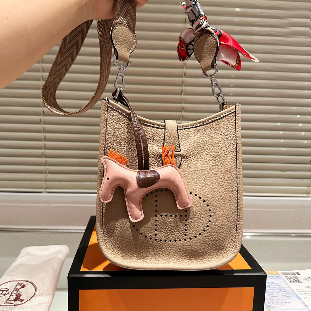 Hermes Evelyne Bag 20cm