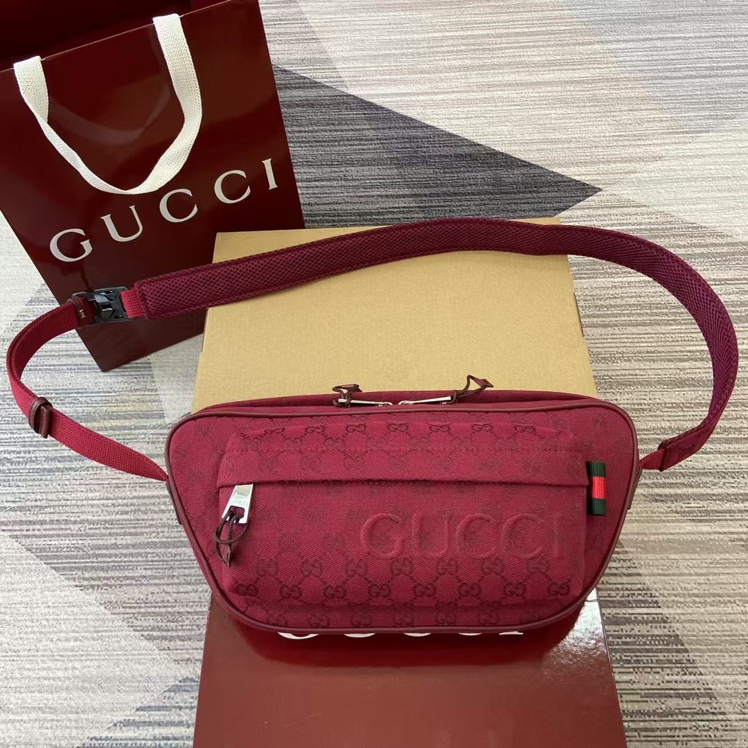 GUCCI Small GG crossbody bag