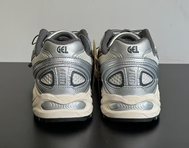 Asics Gel Kahana TR V4 Silver White