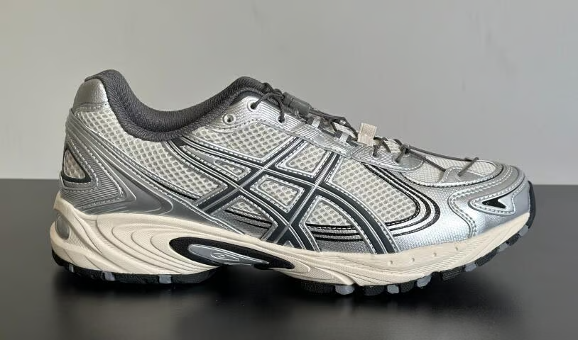 Asics Gel Kahana TR V4 Silver White