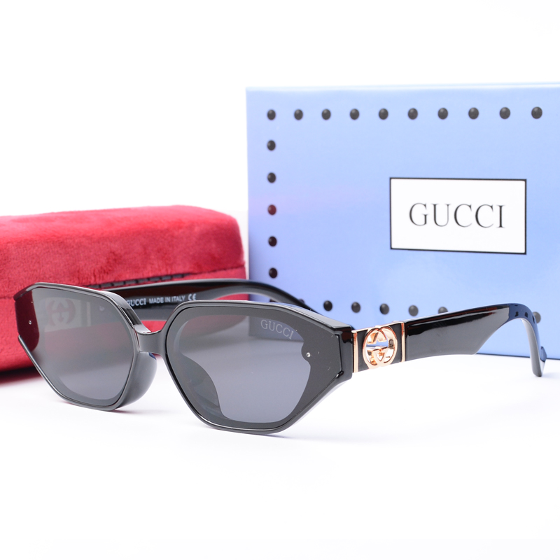 Gucci Stylish sunglasses Top quality