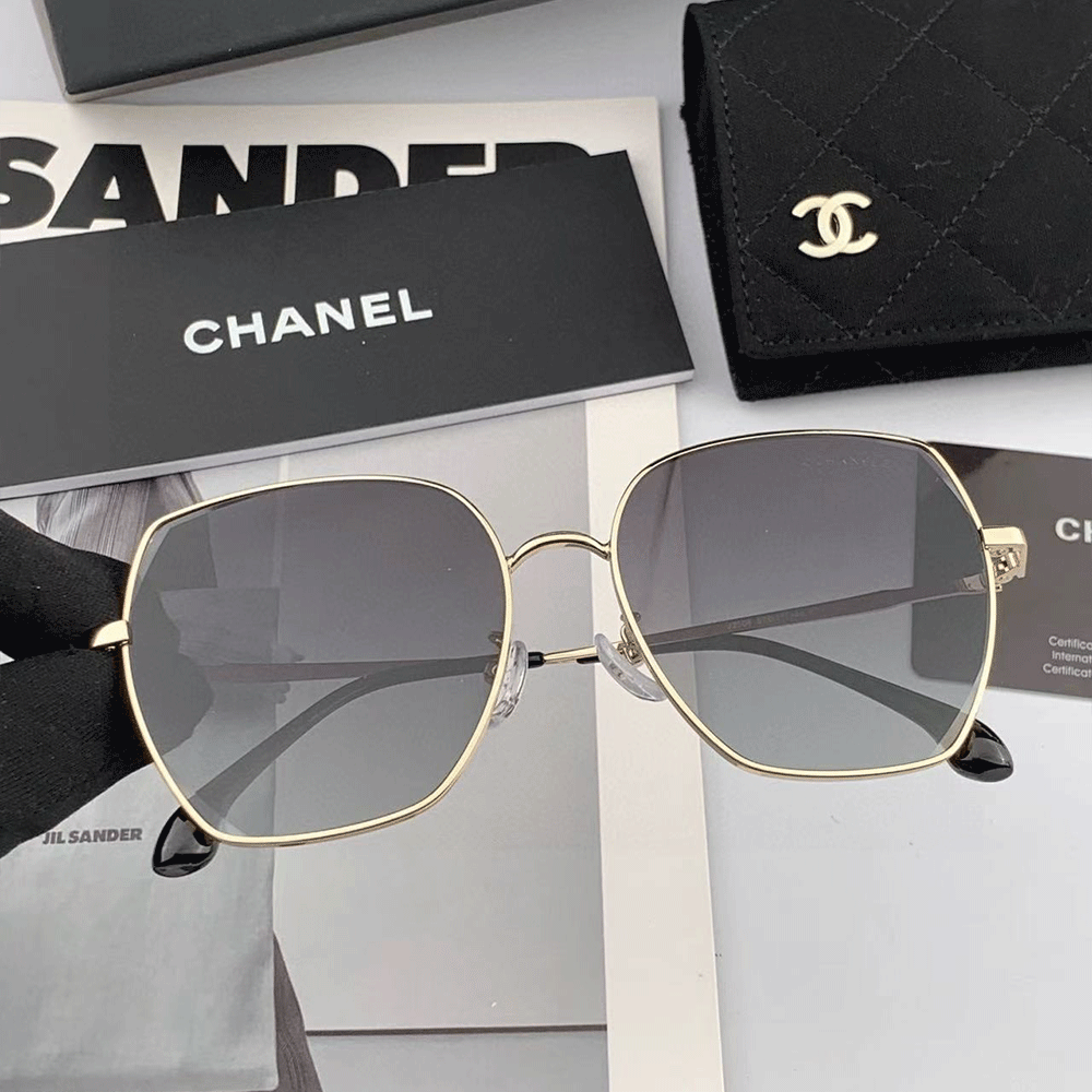 Chanel Outdoor Casual Sunglasses (Replica)