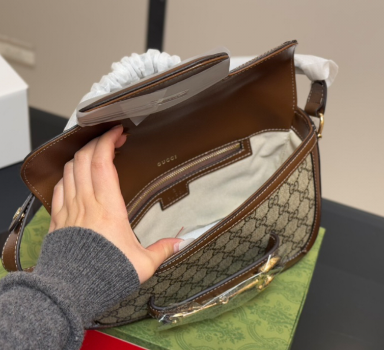 GUCCI New Brown Underarm Bag