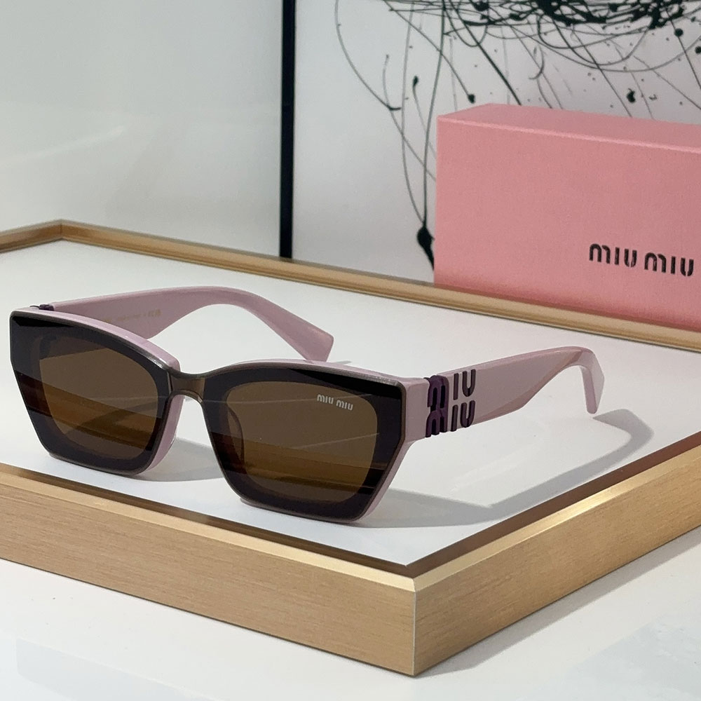MIU MIU  The Hollow Logo of the Mirror leg Sunglasses Top quality