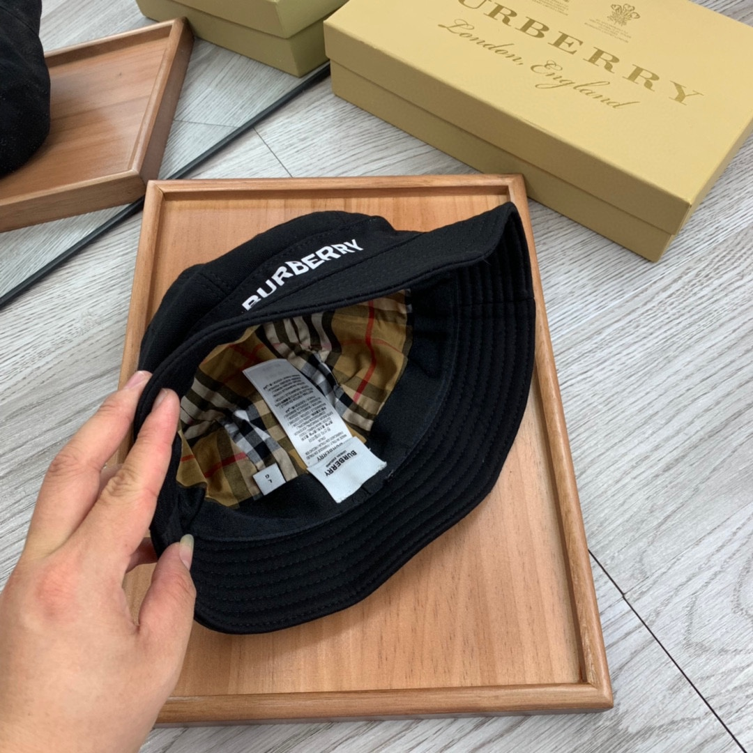 Burberry  Cotton Printed Embroidered Fisherman's Hat Sunhat