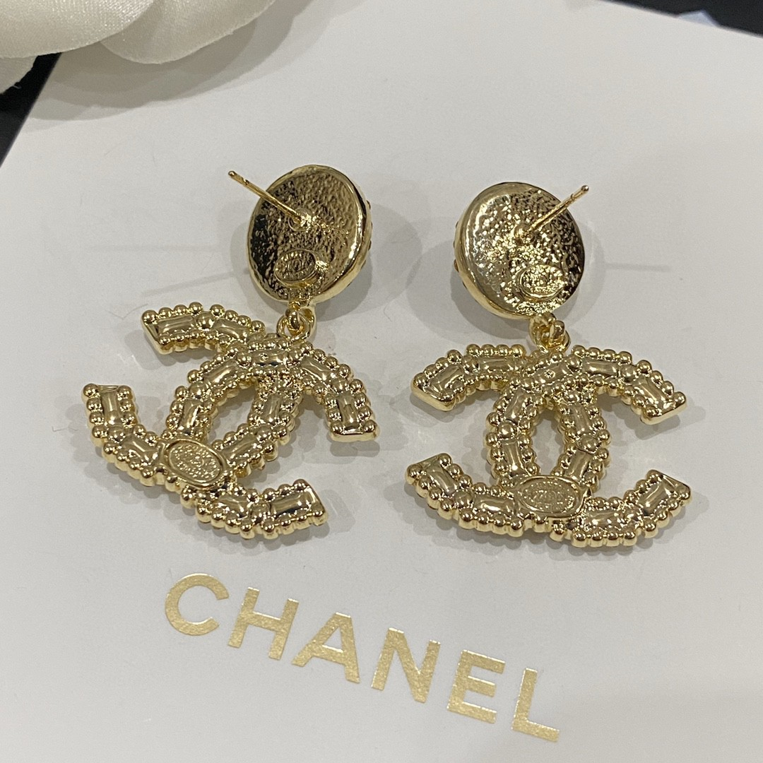 Chanel Pearl Metal Earrings Jewelry