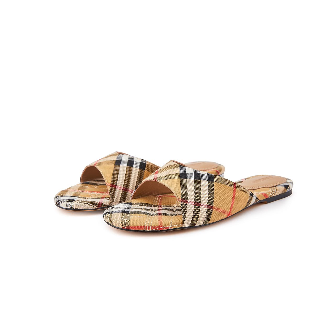 Burberry  Sandal