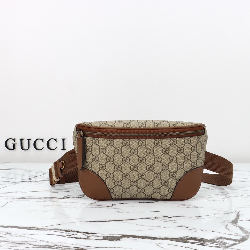 GUCCI Emblem GG medium belt bag