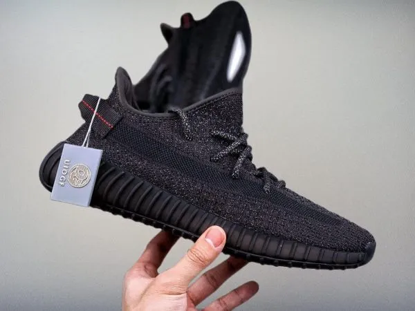 Yeezy350 Boost V2 Black