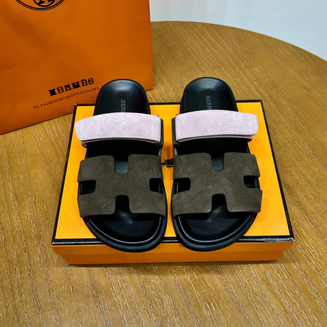 Herms Chypre leather sandals