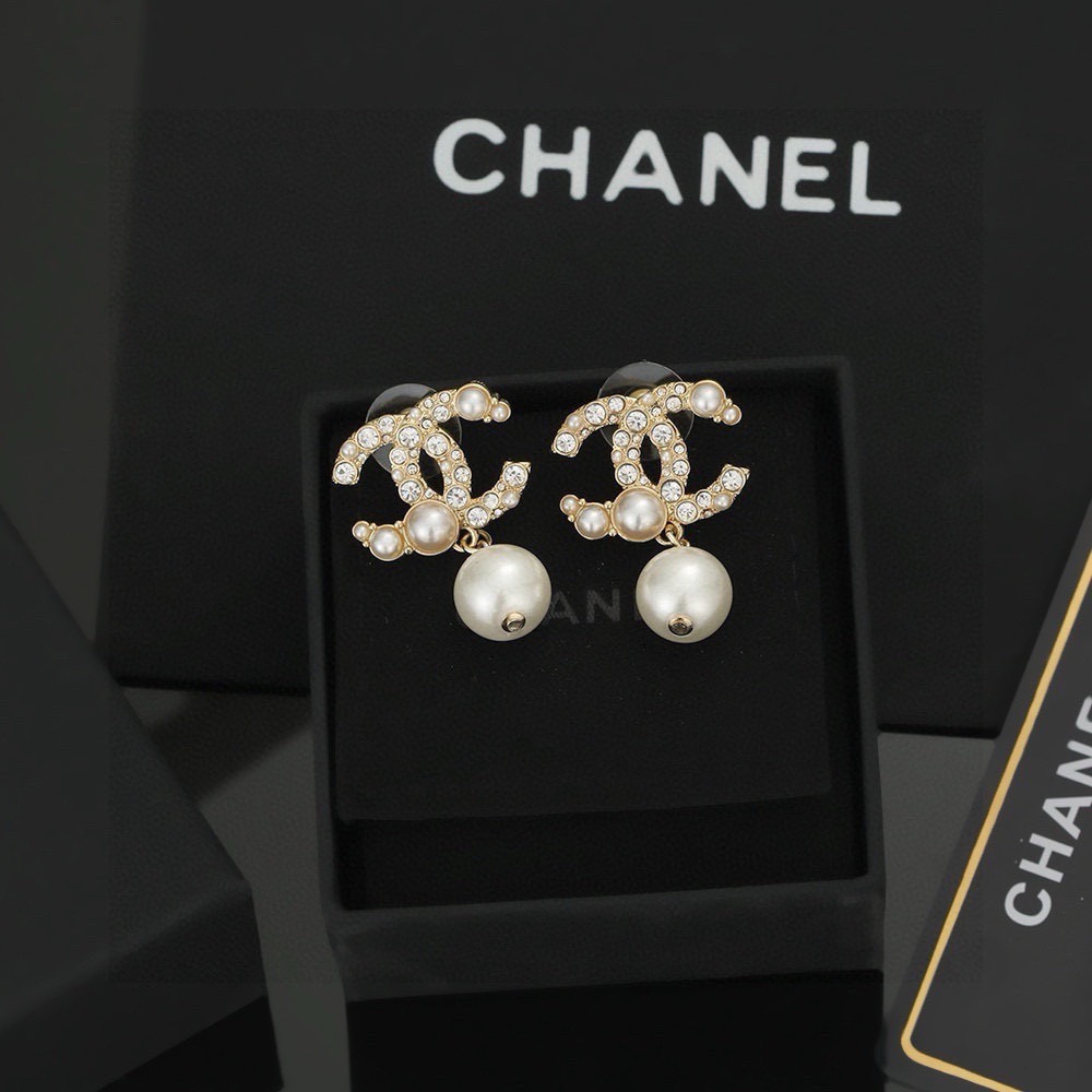 Chanel diamond pearl drop earrings
