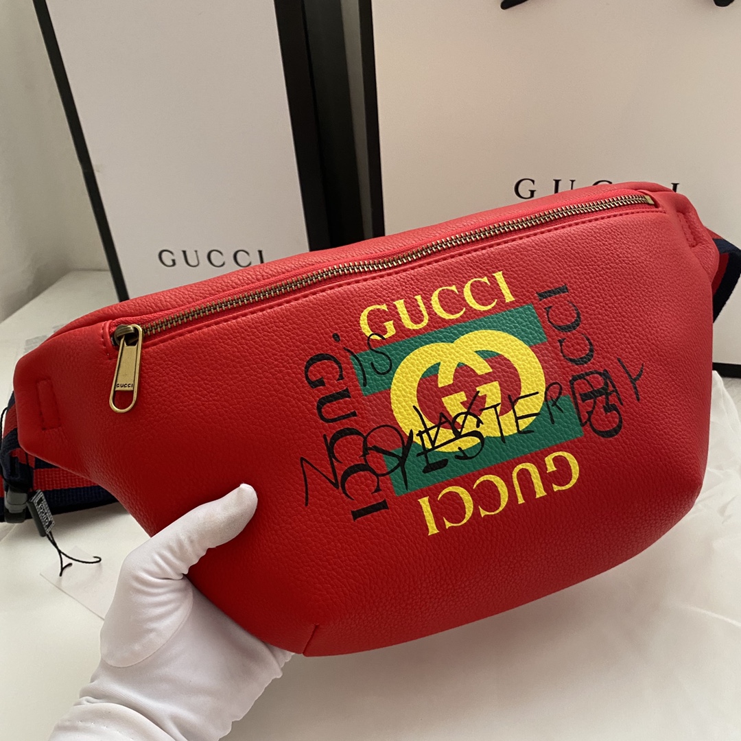 Gucci Leather Waist Bag
