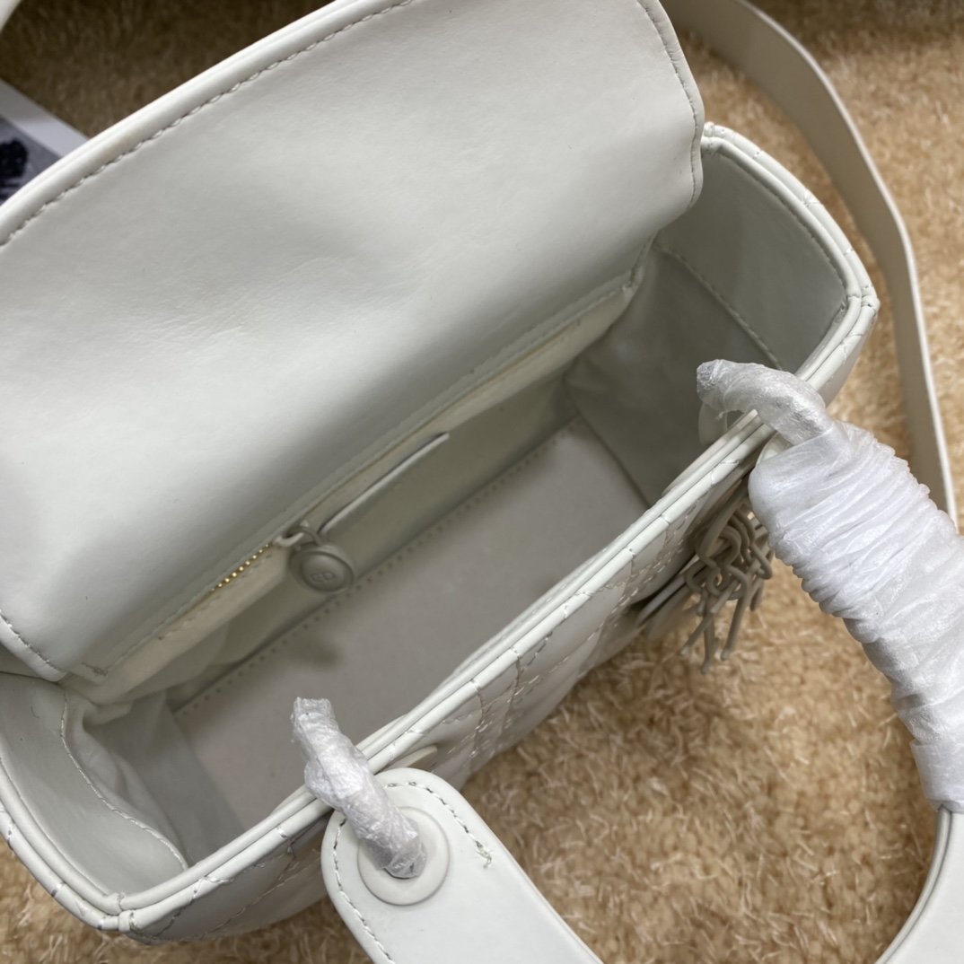 Dior The LADY D-LITE Bag AAA Quality