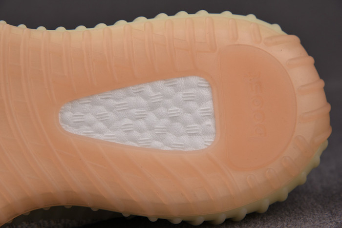 Yeezy Boost 350 V2 Lundmark Reflective FV3254