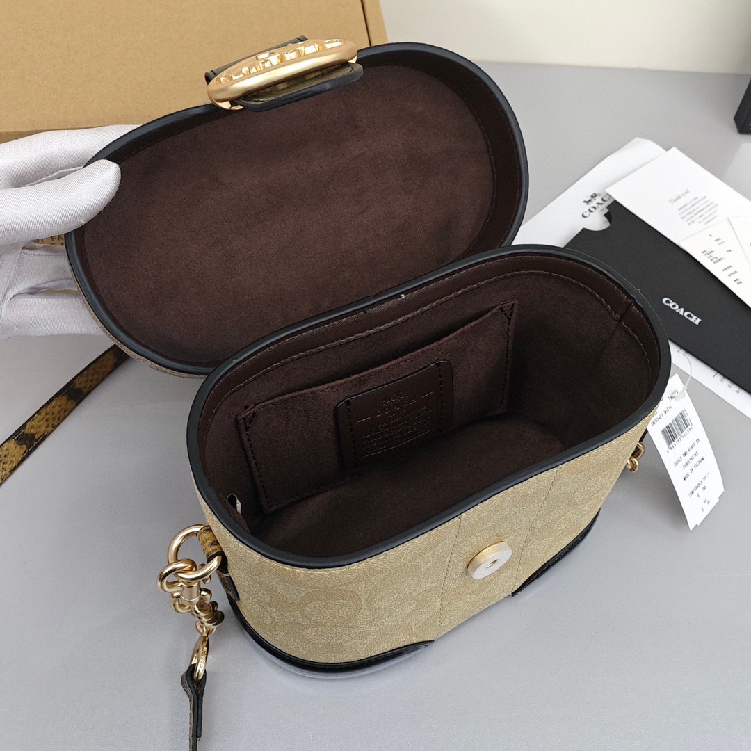 Coach cosmetic case bag