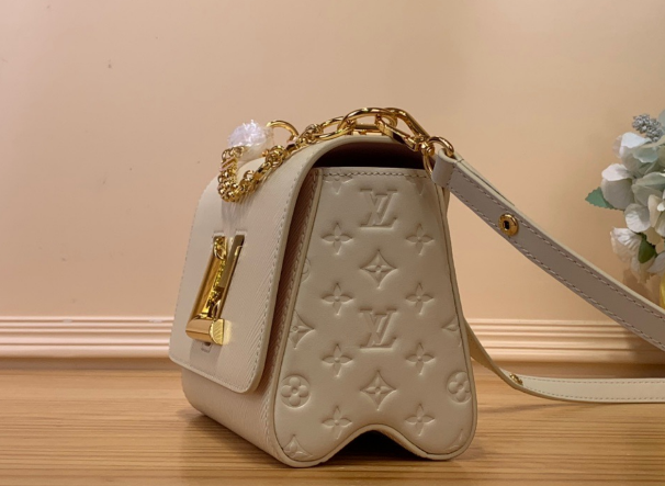 LV New Trendy Fashion Bag Cow Leather White Diagonal Cross Bag
