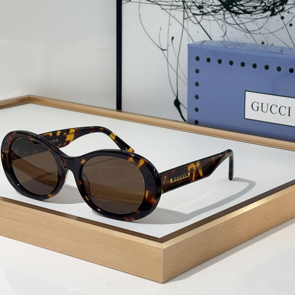 Gucci  Stylish  sunglasses Top quality