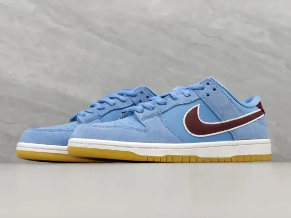 Dunk SB Low PRM “phillies”