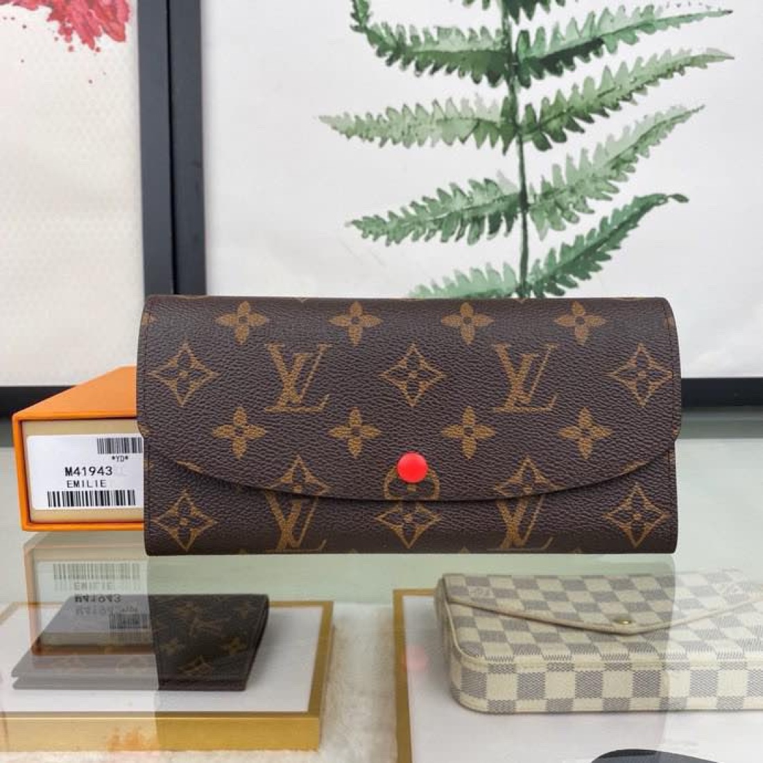 Louis Vuitton LV Emilie Snap On Wallet M61447