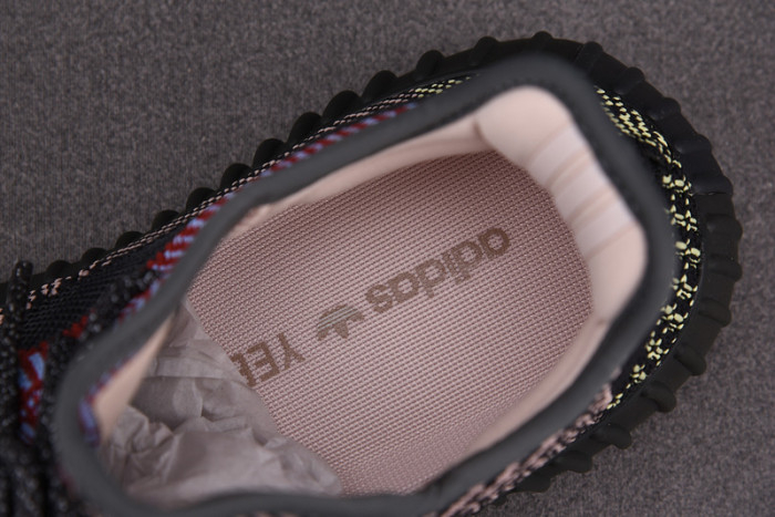Yeezy 350 V2 Yecheil FW5190