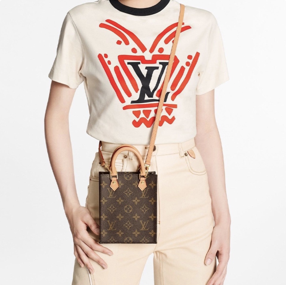 LV Petit Sac Plat