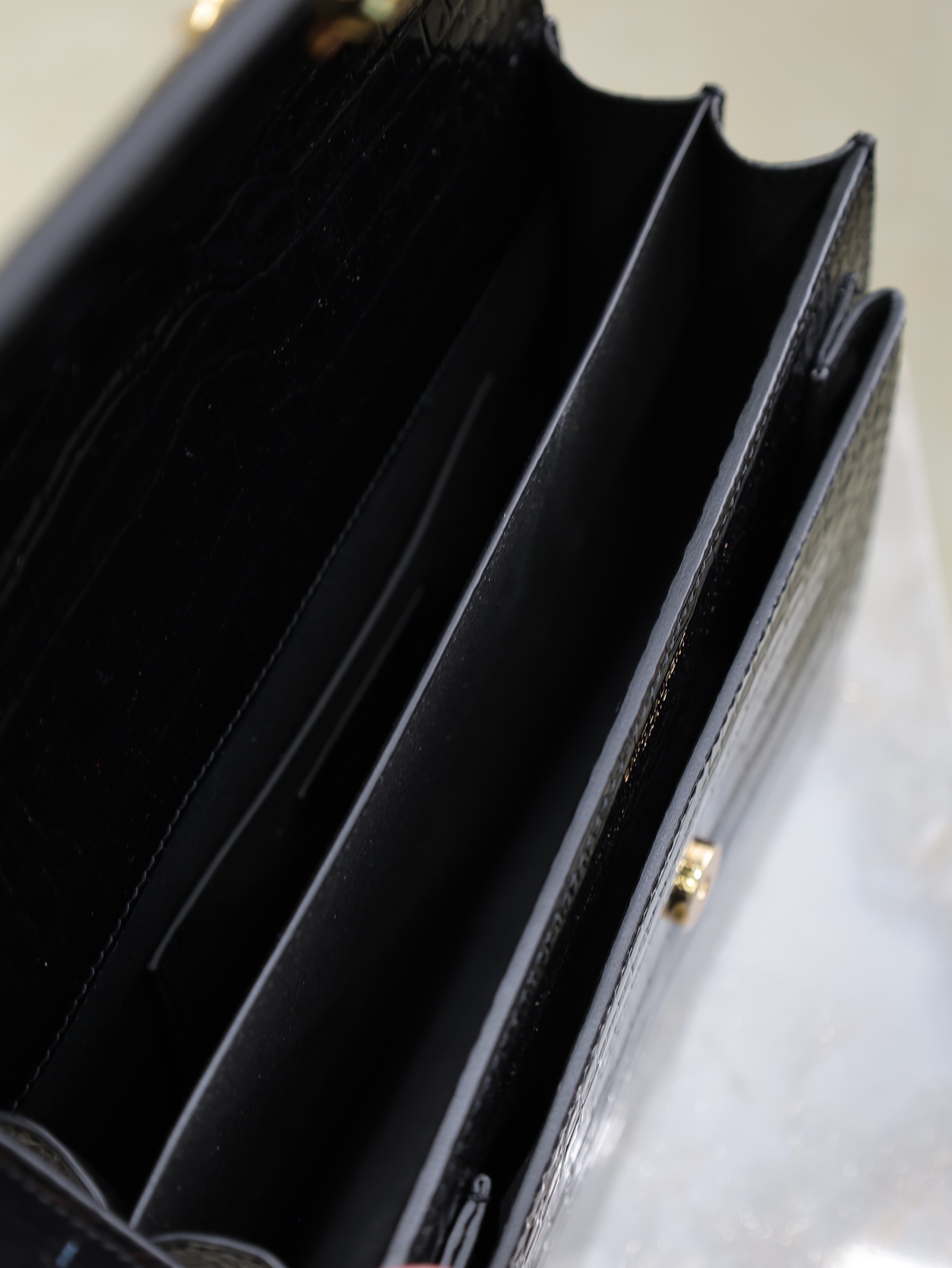 Saint Laurent Black Crocodile Pattern Chain Shoulder Bag