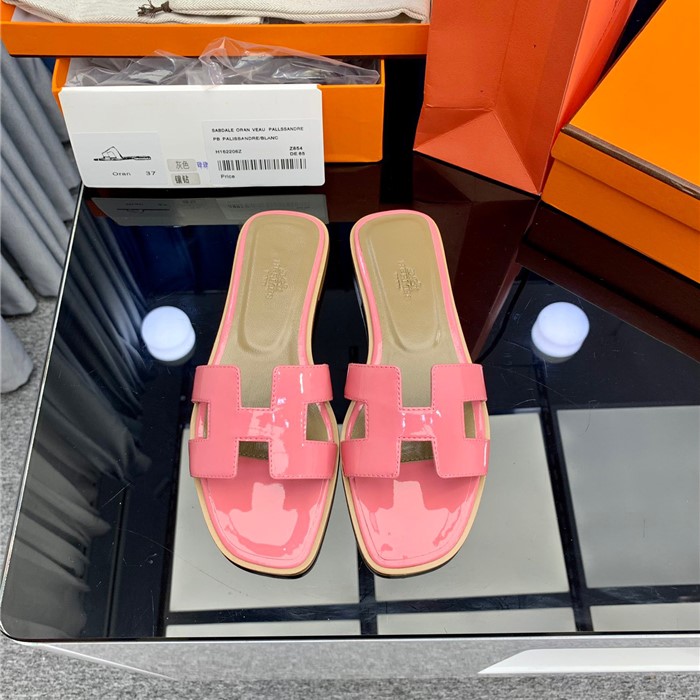 Hermes Oran Sanda 'Patent Leather'