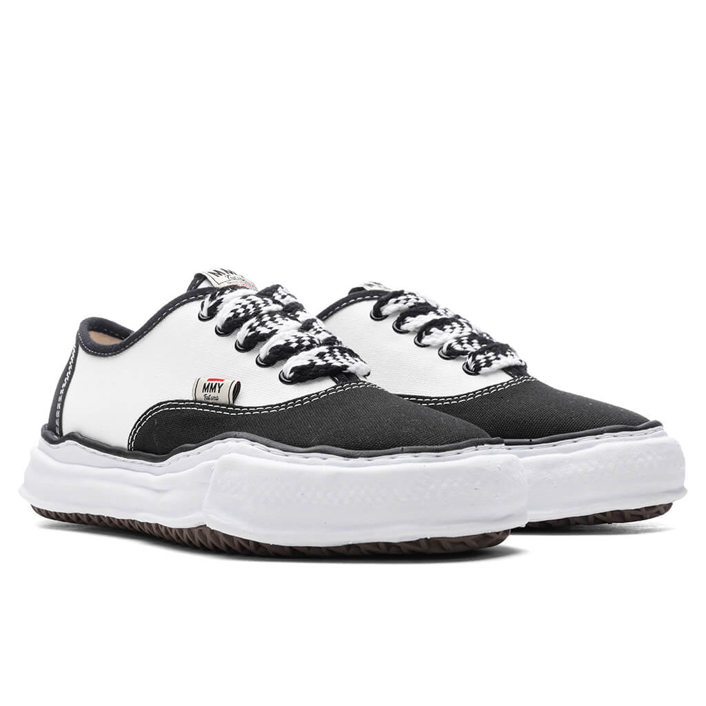 MIHARA YASUHIRO Baker Low Top Sneakers - Black/White